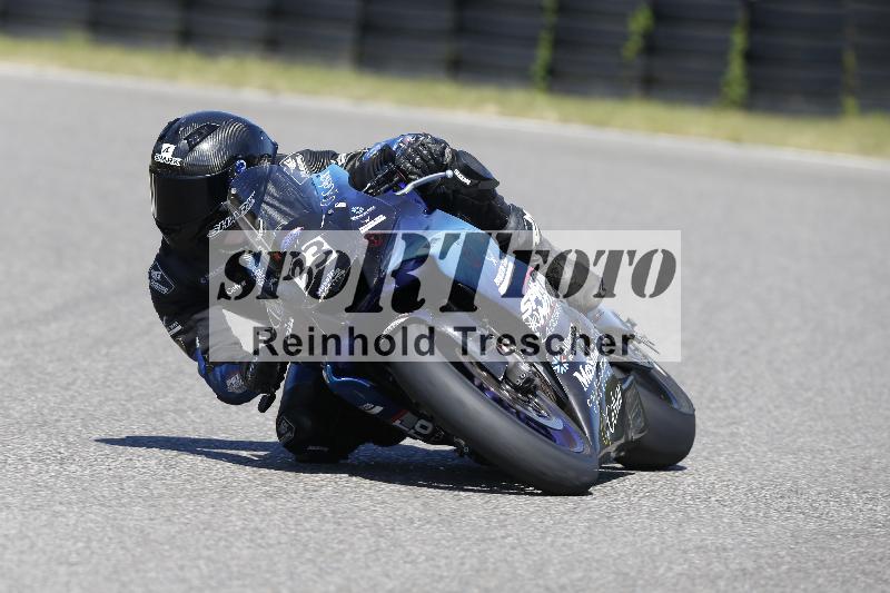 /Archiv-2025/48 25.08.2025 Cornu Master School ADR/rot-rouge/33